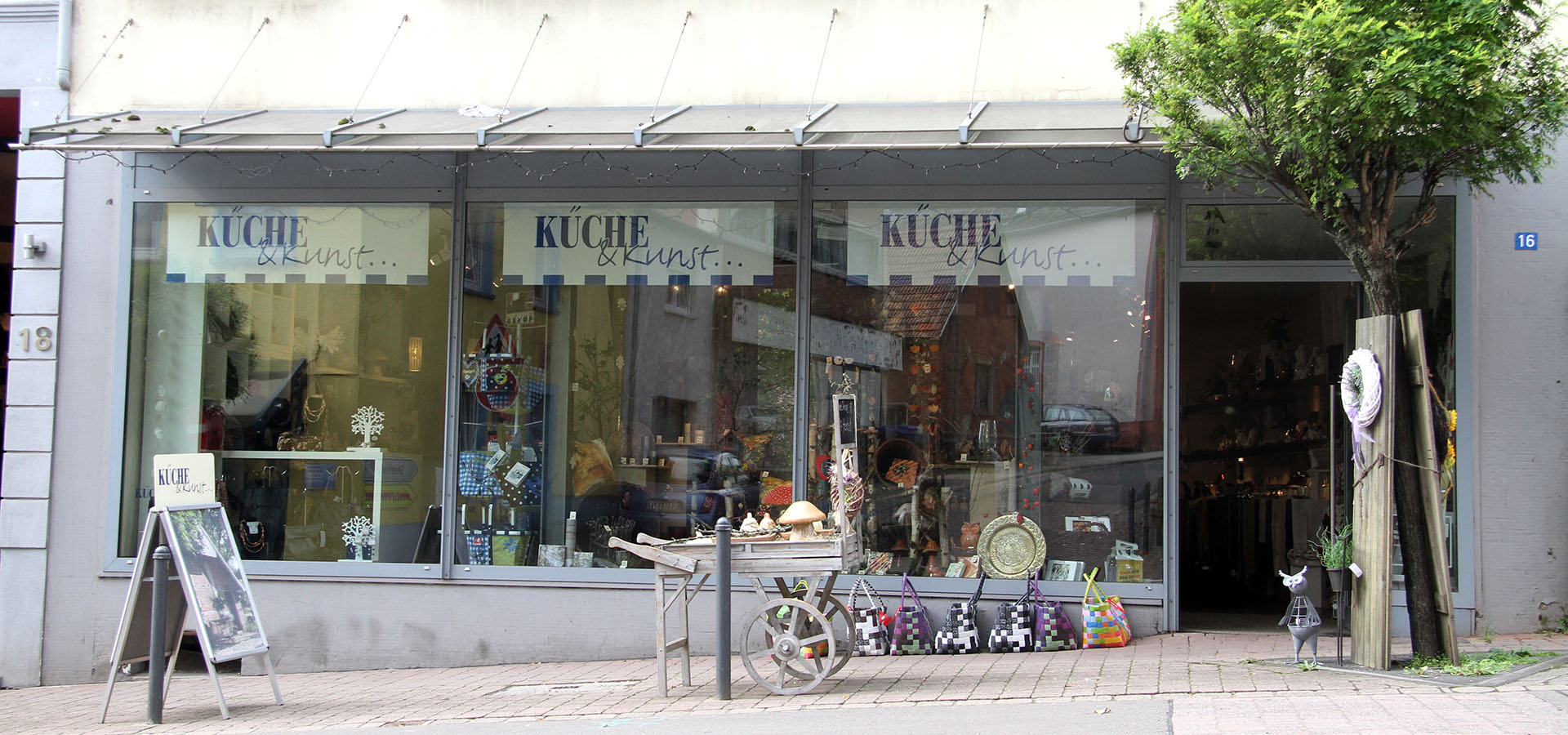 Küche & Kunst - stilvoll wohnen, anspruchsvoll genießen